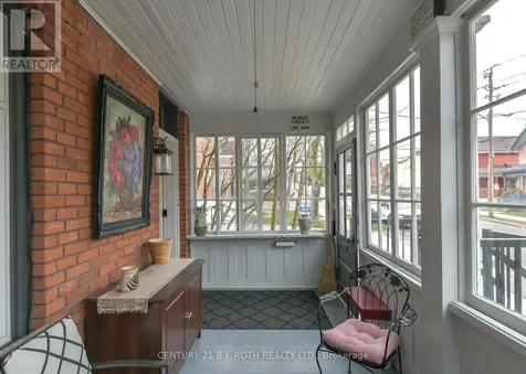 45 Albert Street North Orillia ON L3V 5K3