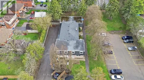 76 Borden Parkway Kitchener ON N2M 3T4