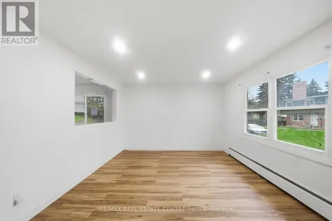 76 Borden Parkway Kitchener ON N2M 3T4