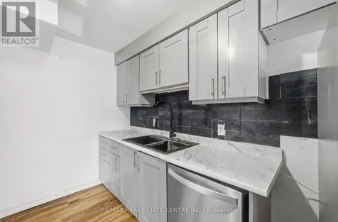 76 Borden Parkway Kitchener ON N2M 3T4