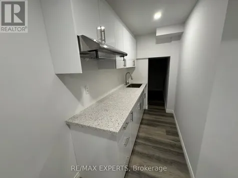 81 Mckernan Avenue Brantford ON N3V 0C1