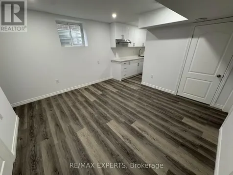 81 Mckernan Avenue Brantford ON N3V 0C1