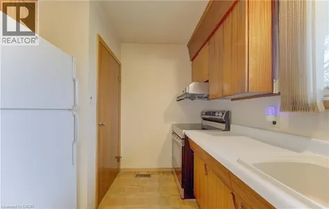259 Willowdale Place Waterloo ON N2J 3M5
