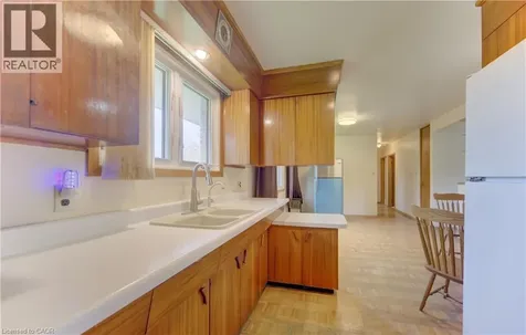 259 Willowdale Place Waterloo ON N2J 3M5