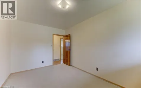 259 Willowdale Place Waterloo ON N2J 3M5