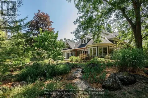 6 Alpine Court Collingwood ON L9Y 4W7
