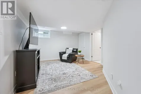 273 Carrington Drive Guelph (kortright West) ON N1G 5H3