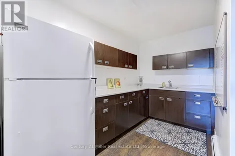 50 Greensview Drive Kitchener ON N2P 2E6