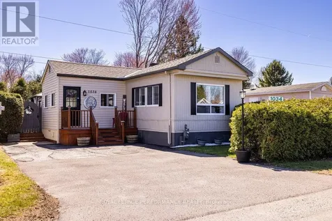 1034 Vista Barrett Private Ottawa ON K4P 1C8