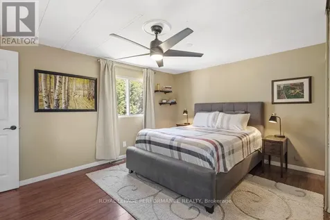 1034 Vista Barrett Private Ottawa ON K4P 1C8