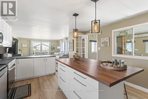 1034 Vista Barrett Private Ottawa ON K4P 1C8
