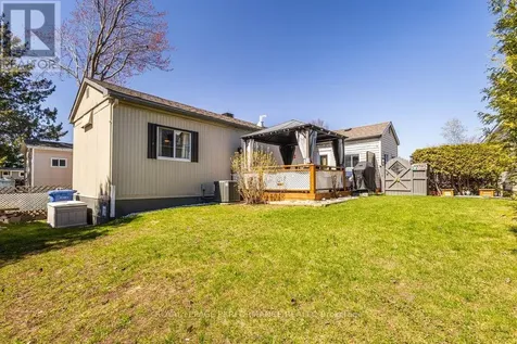 1034 Vista Barrett Private Ottawa ON K4P 1C8