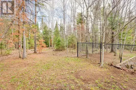 1576 Garden Of Eden Road Horton ON K7V 3Z8