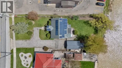 204 Margaret Avenue Wallaceburg ON N8A 2A1