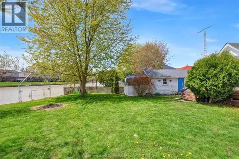204 Margaret Avenue Wallaceburg ON N8A 2A1