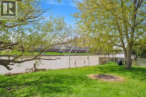 204 Margaret Avenue Wallaceburg ON N8A 2A1