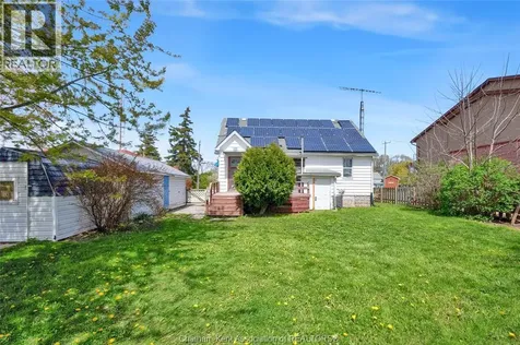 204 Margaret Avenue Wallaceburg ON N8A 2A1