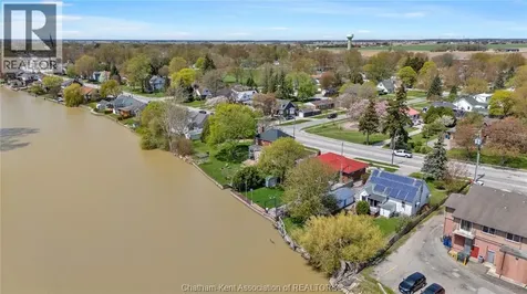204 Margaret Avenue Wallaceburg ON N8A 2A1