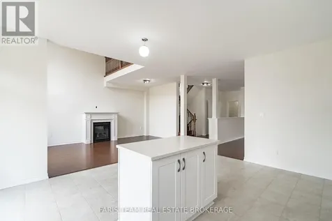 33 Pearl Street Wasaga Beach ON L9Z 0G9