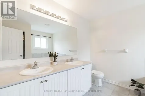 33 Pearl Street Wasaga Beach ON L9Z 0G9