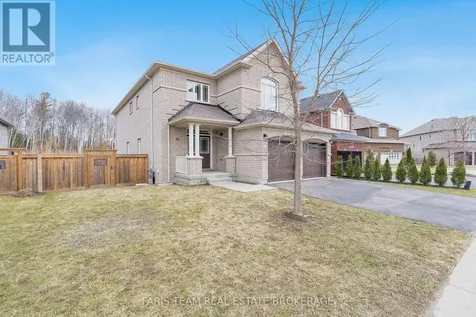 33 Pearl Street Wasaga Beach ON L9Z 0G9