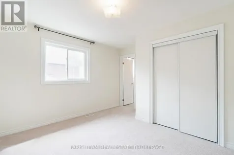 33 Pearl Street Wasaga Beach ON L9Z 0G9