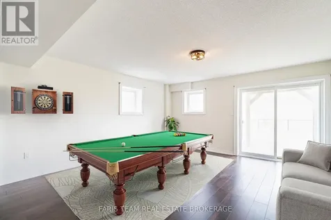33 Pearl Street Wasaga Beach ON L9Z 0G9