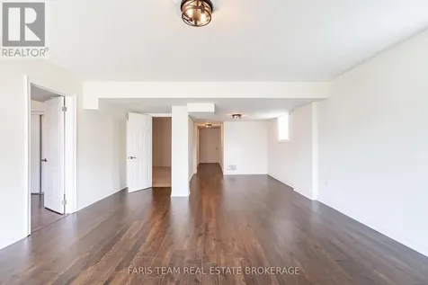 33 Pearl Street Wasaga Beach ON L9Z 0G9