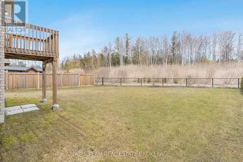 33 Pearl Street Wasaga Beach ON L9Z 0G9