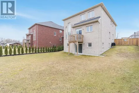 33 Pearl Street Wasaga Beach ON L9Z 0G9