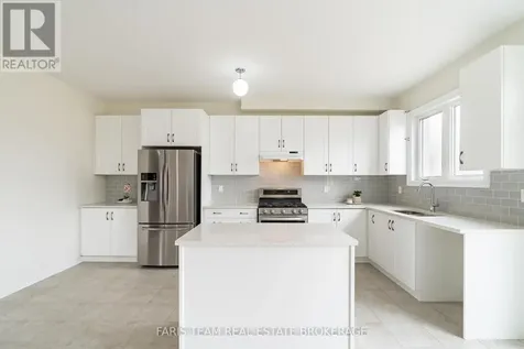 33 Pearl Street Wasaga Beach ON L9Z 0G9