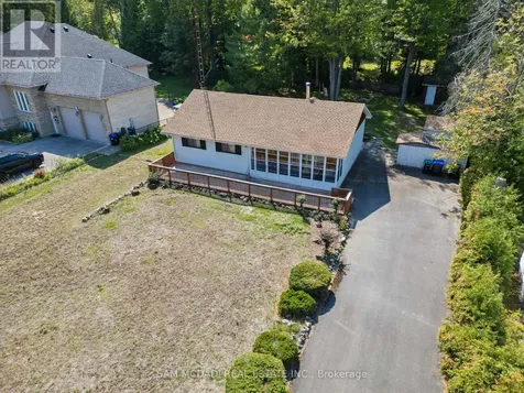 68 41st Street South Wasaga Beach ON L9Z 1Z6