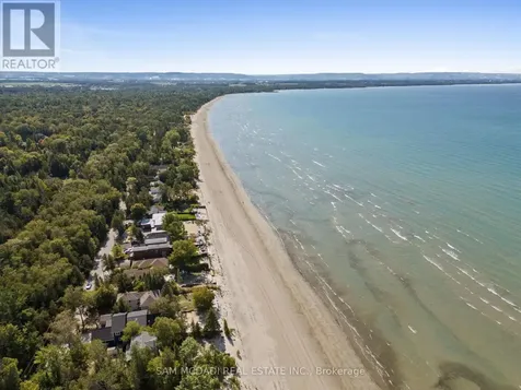 68 41st Street South Wasaga Beach ON L9Z 1Z6