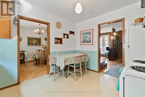 68 41st Street South Wasaga Beach ON L9Z 1Z6