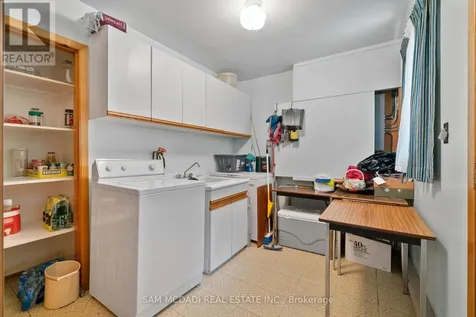 68 41st Street South Wasaga Beach ON L9Z 1Z6