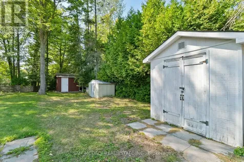 68 41st Street South Wasaga Beach ON L9Z 1Z6