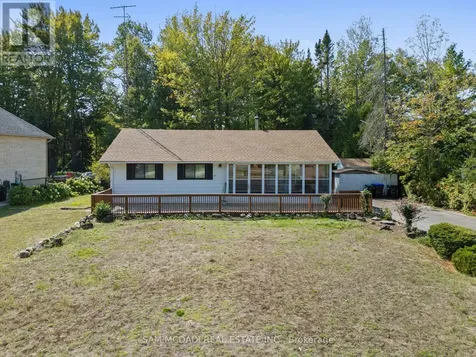 68 41st Street South Wasaga Beach ON L9Z 1Z6