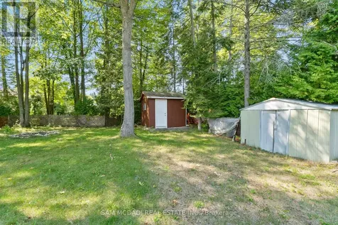 68 41st Street South Wasaga Beach ON L9Z 1Z6