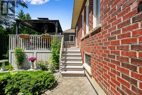 489 Foote Crescent Cobourg ON K9A 0A4