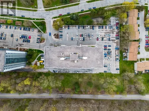 35 Green Valley Drive Kitchener ON N2P 2A5
