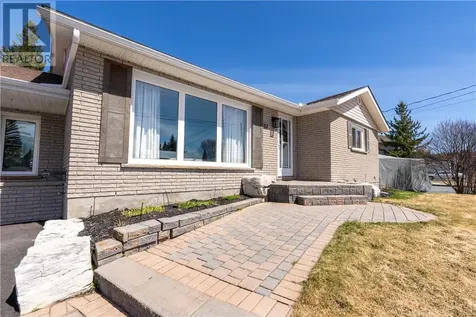 52 Cecil Street Garson ON P3L 1M6