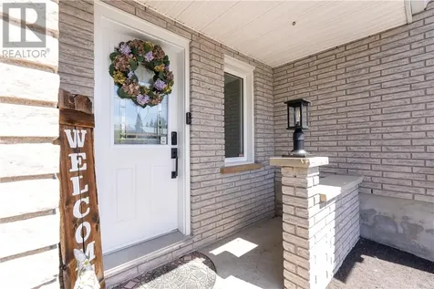 52 Cecil Street Garson ON P3L 1M6