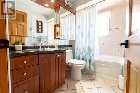 52 Cecil Street Garson ON P3L 1M6