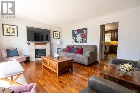 52 Cecil Street Garson ON P3L 1M6