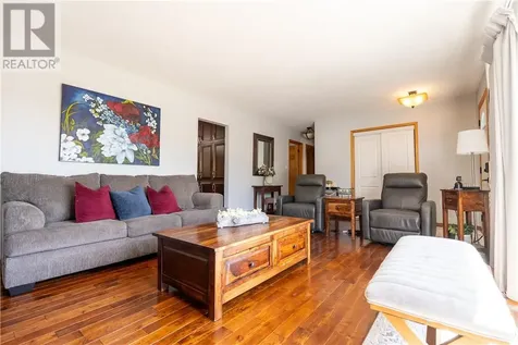 52 Cecil Street Garson ON P3L 1M6