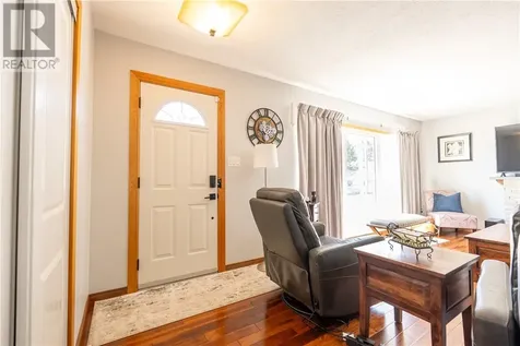 52 Cecil Street Garson ON P3L 1M6