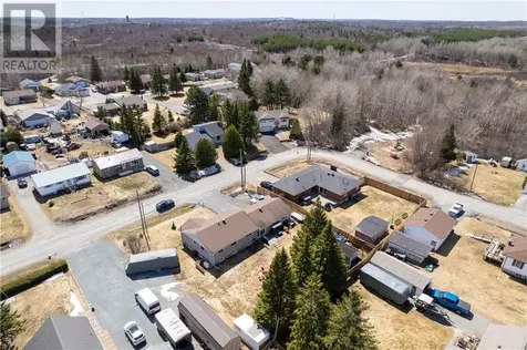 52 Cecil Street Garson ON P3L 1M6