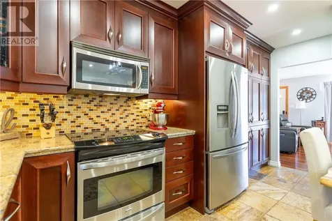 52 Cecil Street Garson ON P3L 1M6