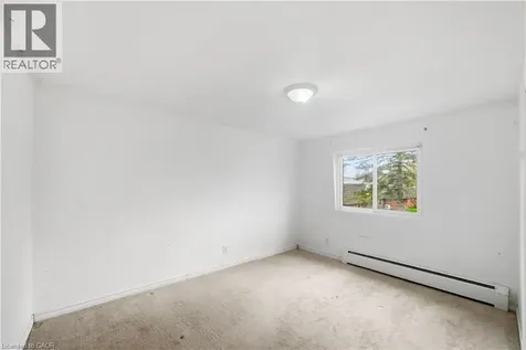 76 Borden Parkway Kitchener ON N2M 3T4