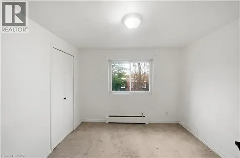 76 Borden Parkway Kitchener ON N2M 3T4